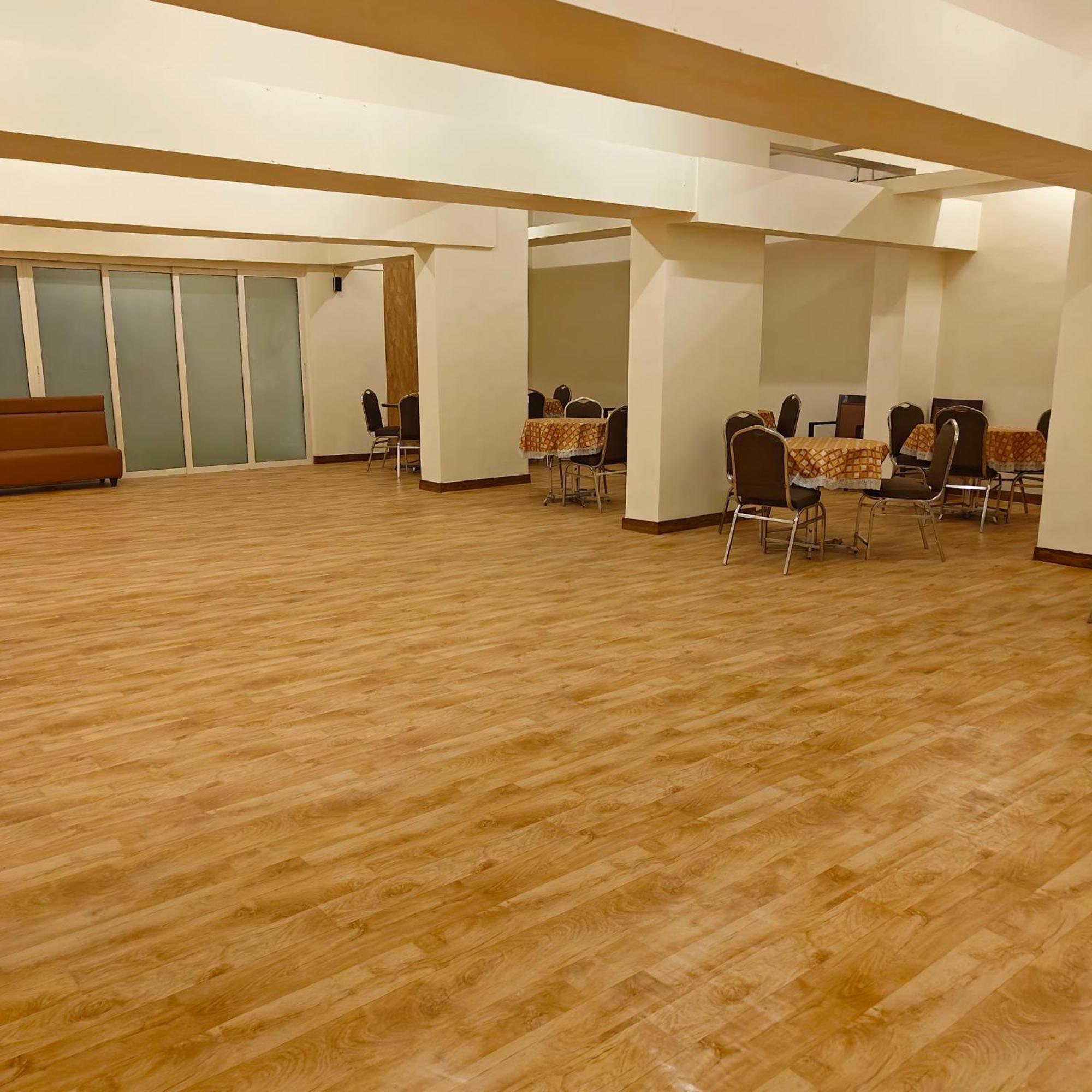 Hotel Tuliip Residency Bombaj Zewnętrze zdjęcie