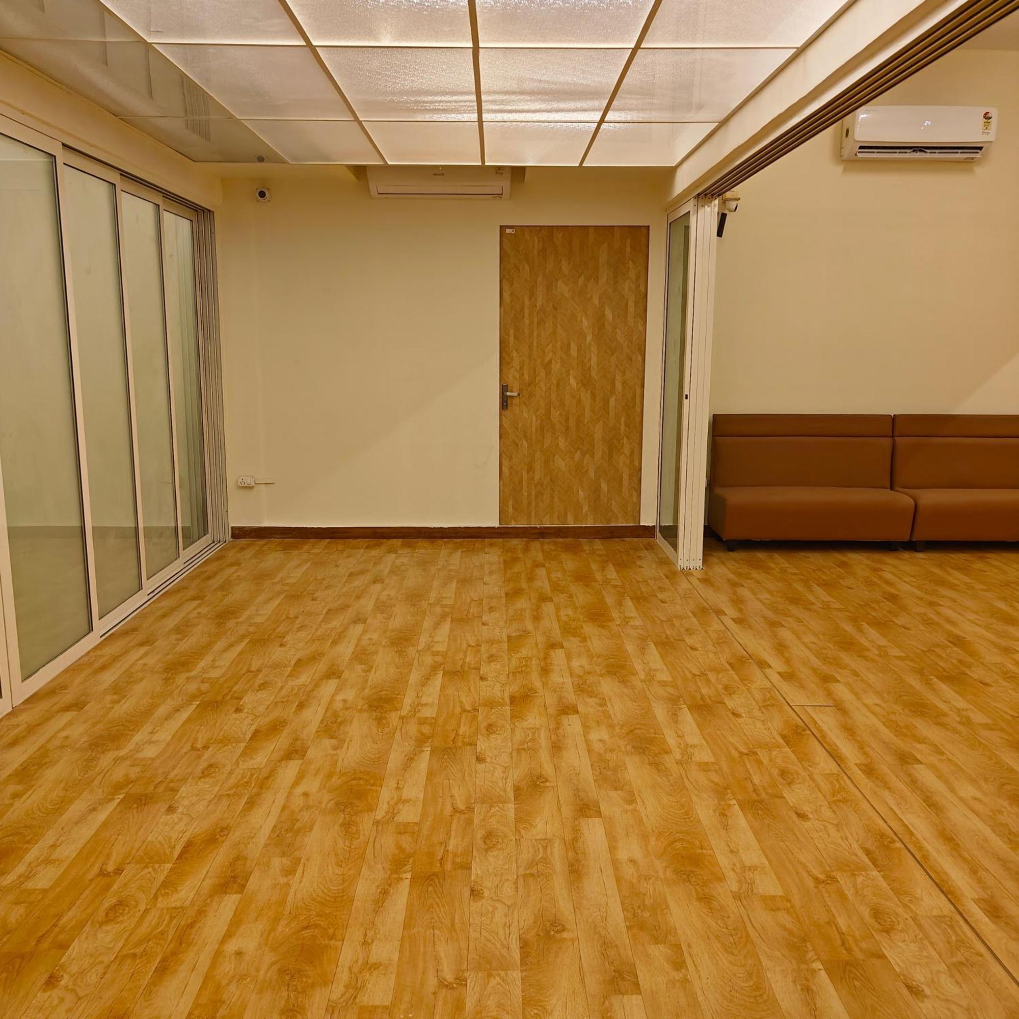 Hotel Tuliip Residency Bombaj Zewnętrze zdjęcie