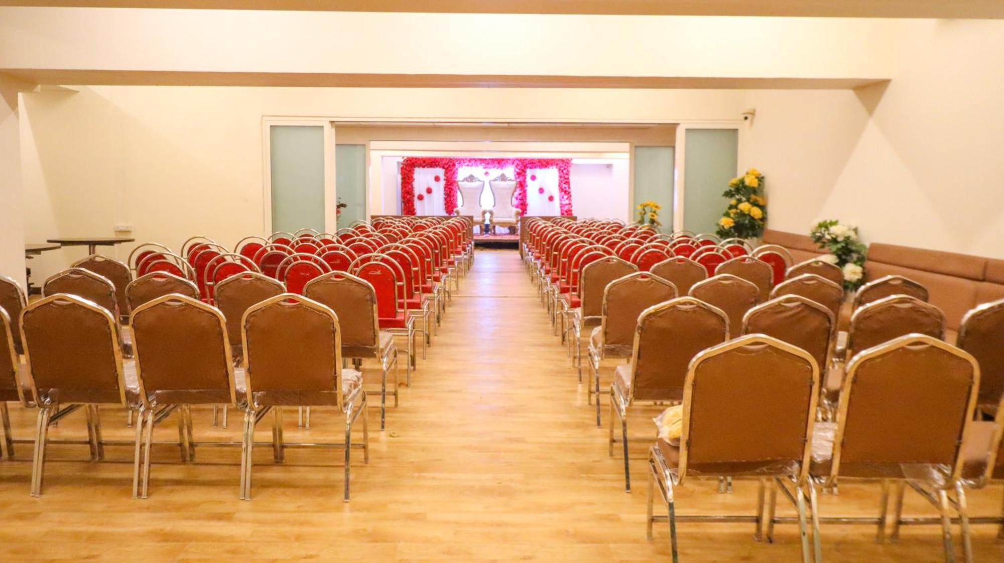 Hotel Tuliip Residency Bombaj Zewnętrze zdjęcie
