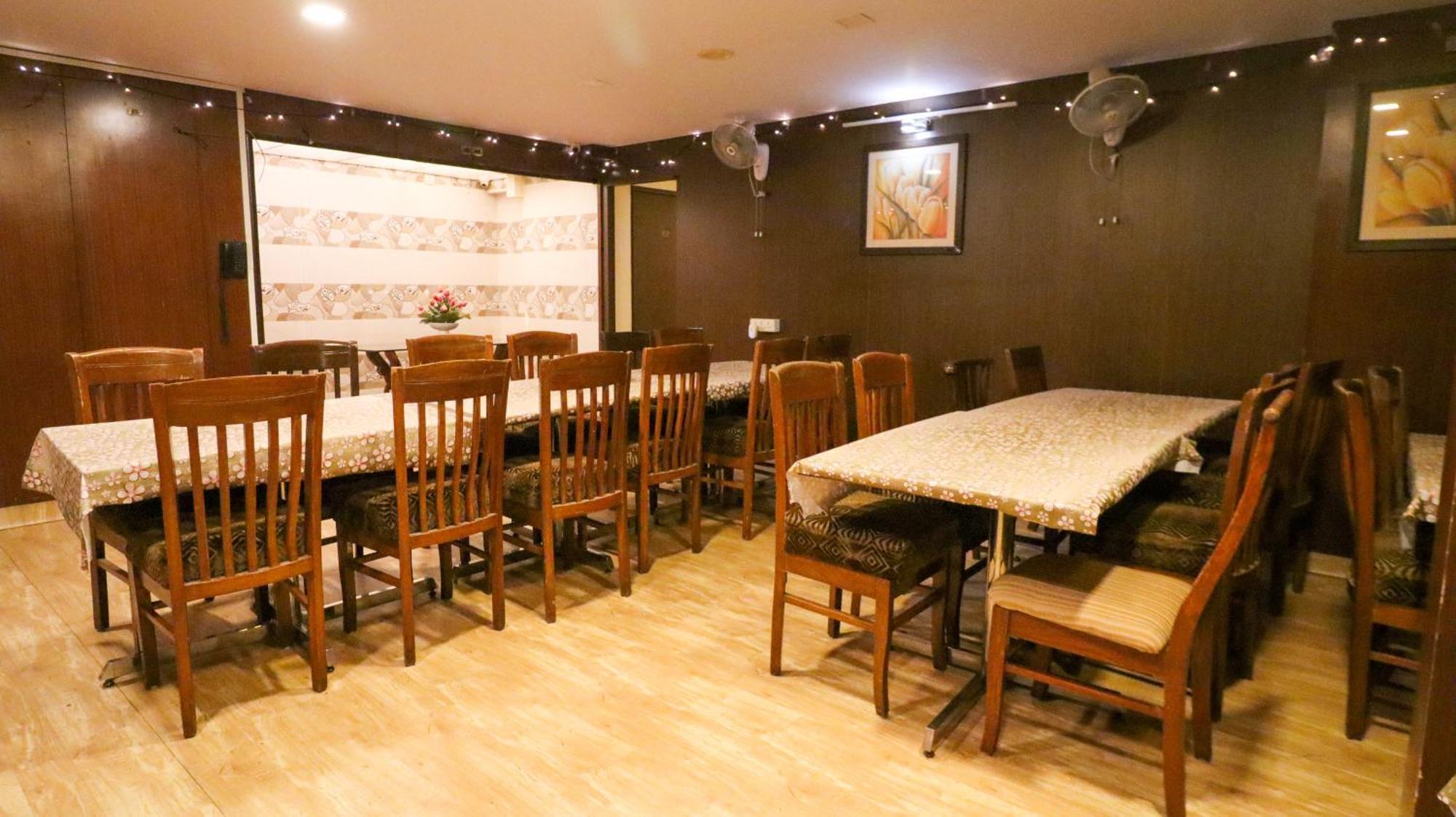 Hotel Tuliip Residency Bombaj Zewnętrze zdjęcie