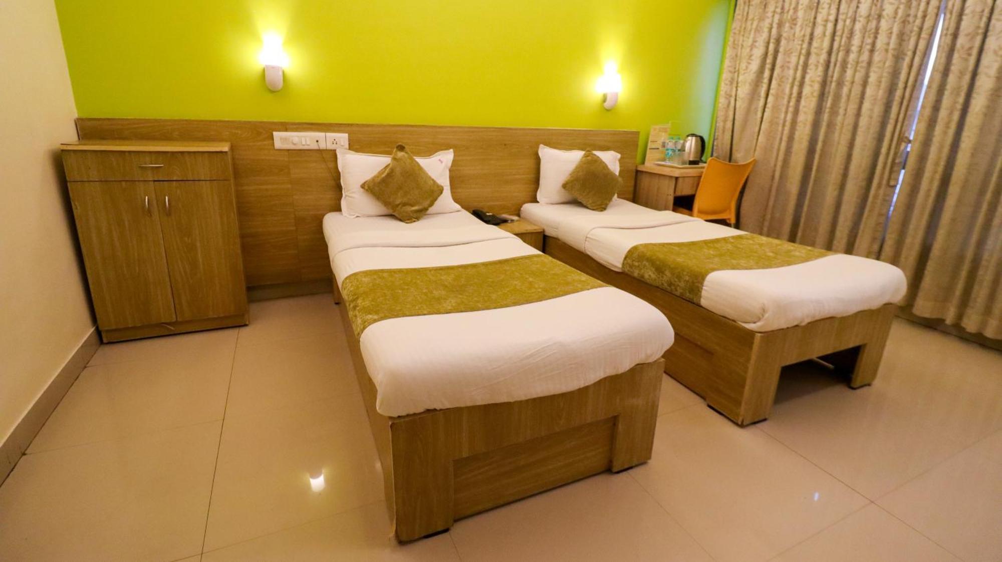 Hotel Tuliip Residency Bombaj Zewnętrze zdjęcie